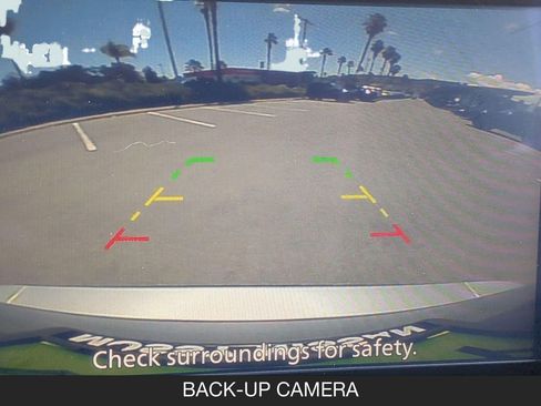 Used 2025 Nissan Rogue SV FWD image 21