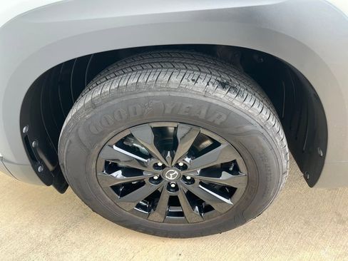 Certified 2025 MAZDA CX-50 AWD 2.5 S w/ Premium Package image 11