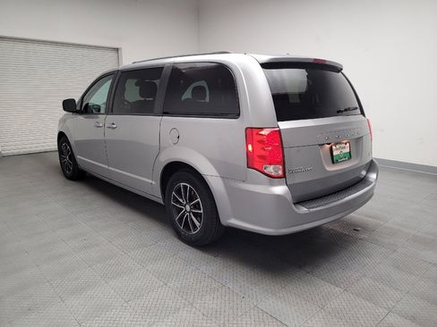 Used 2018 Dodge Grand Caravan GT image 5