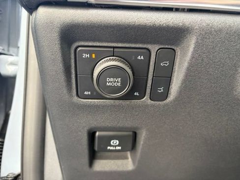 Used 2025 Ford Expedition Max Platinum w/ Driver's Package AWD/4WD image 23