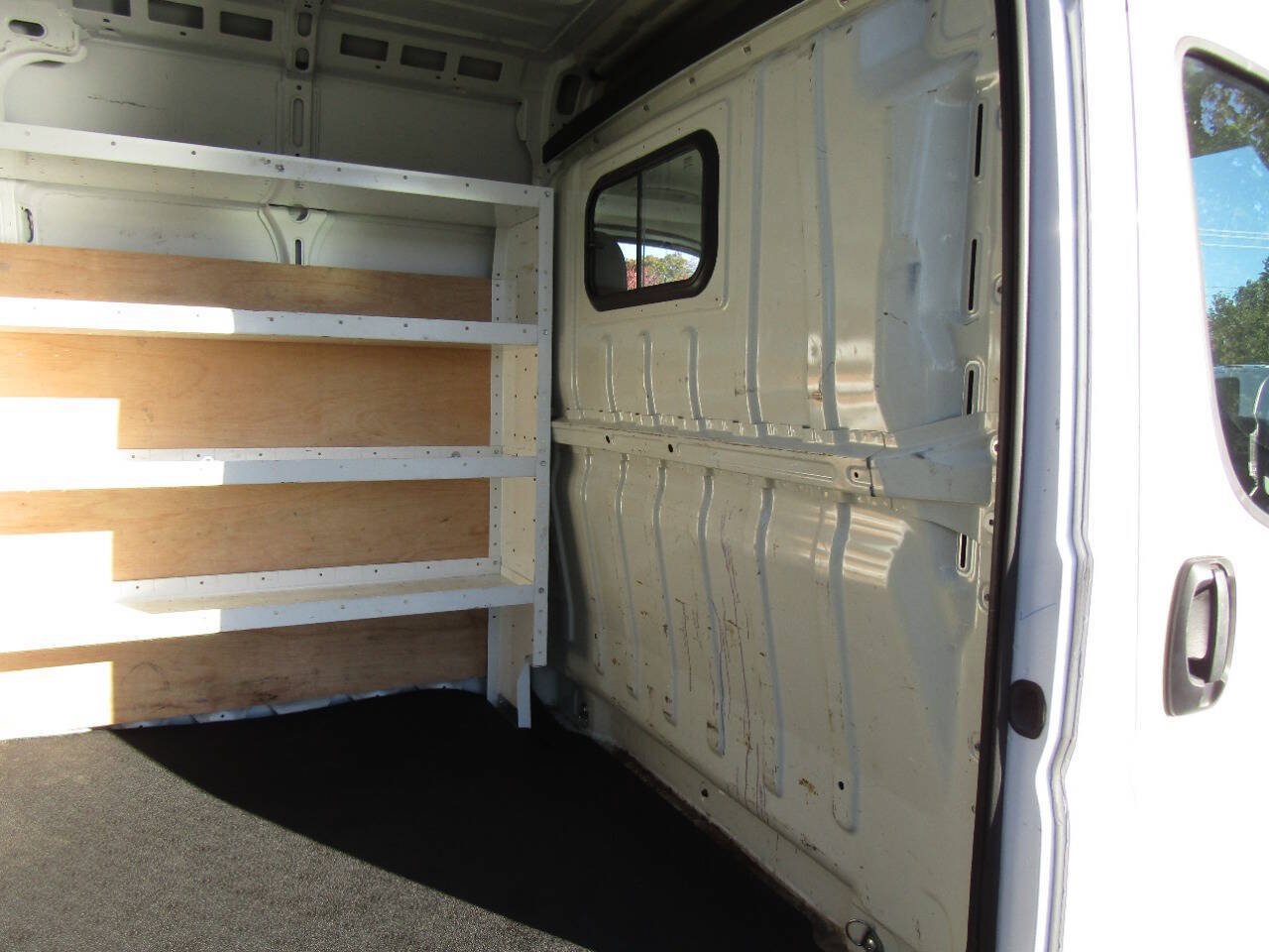 Used 2025 RAM ProMaster 2500 FWD image 17