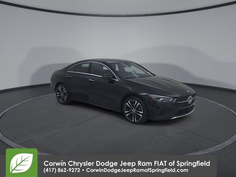 Used 2025 Mercedes-Benz CLA 250 4MATIC image 3