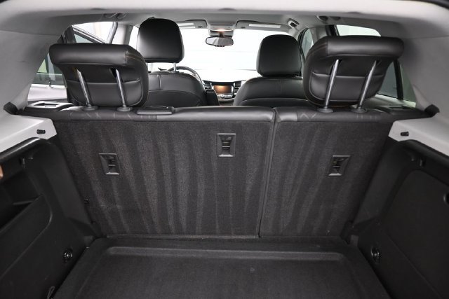 Used 2021 Chevrolet Trax LT w/ LT Convenience Package FWD image 10