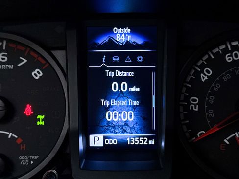 Used 2023 Toyota Tacoma SR image 31