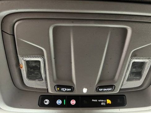 Used 2024 GMC Sierra 1500 Elevation image 39