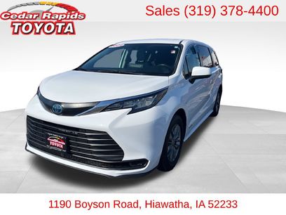 Used 2021 Toyota Sienna LE