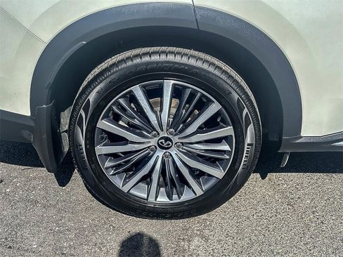 Used 2022 INFINITI QX60 Sensory w/ Cargo Package image 8