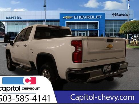 Used 2022 Chevrolet Silverado 2500 LTZ w/ LTZ Convenience Package AWD/4WD image 5