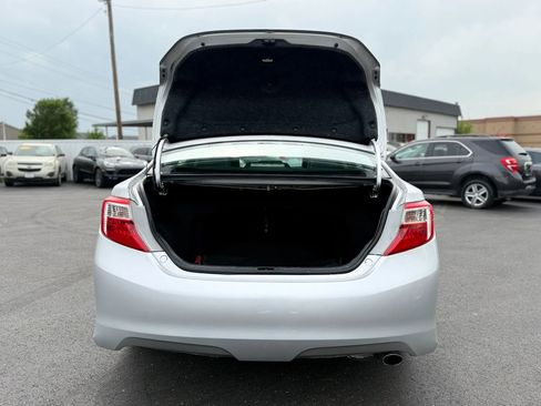 Used 2014 Toyota Camry SE image 34