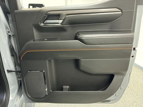 Used 2024 GMC Sierra 1500 AT4 w/ Technology Package image 41