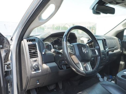 Used 2016 RAM 2500 Laramie w/ Convenience Group AWD/4WD image 5