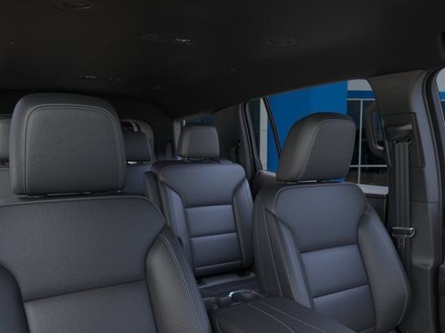 New 2026 Chevrolet Traverse LT w/ Driver Confidence Package FWD image 24