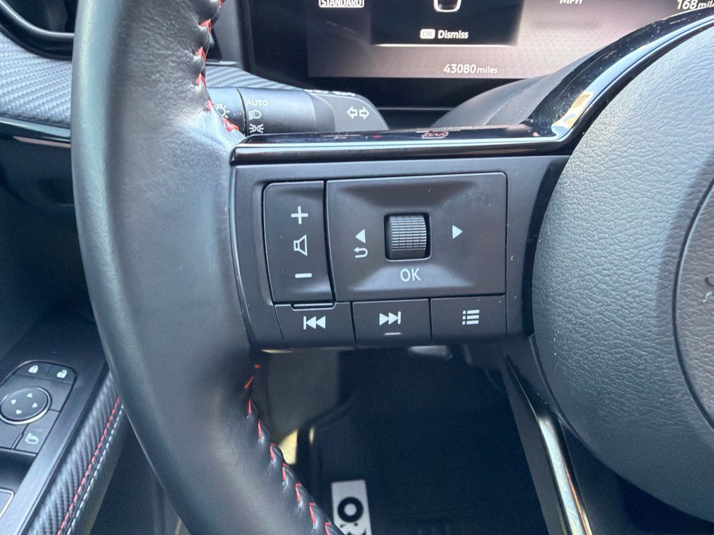 Used 2025 Nissan Kicks SR AWD/4WD image 24