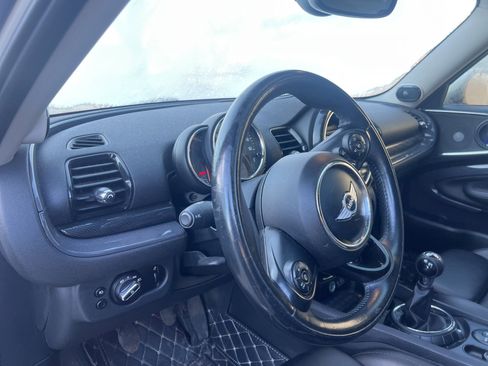 Used 2017 MINI Cooper Clubman S image 11