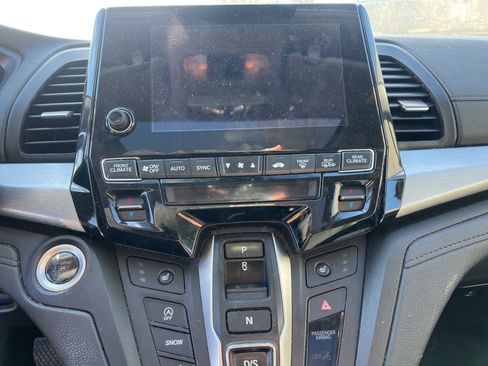 Used 2023 Honda Odyssey EX-L image 17