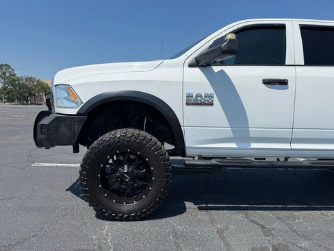 Used 2018 RAM 2500 Tradesman w/ Chrome Appearance Group image 10