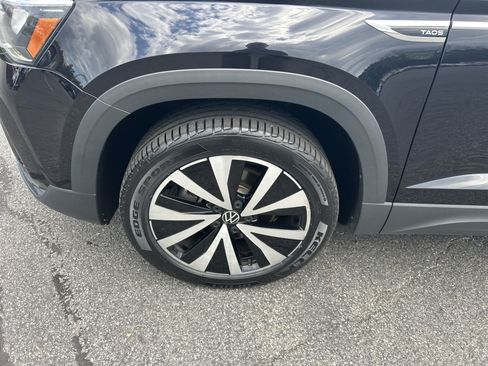 Used 2022 Volkswagen Taos SE AWD/4WD image 4