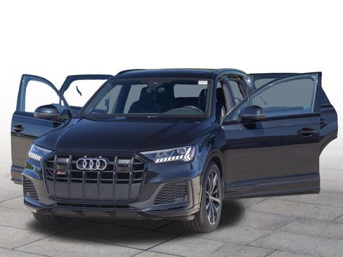 Used 2021 Audi SQ7 Premium Plus w/ Driver Assistance Package image 17