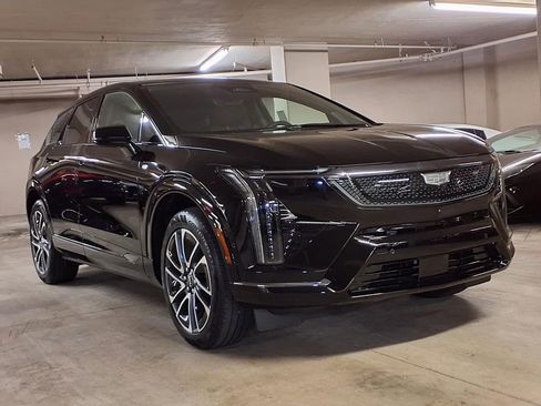 New 2026 Cadillac Optiq Sport 2 RWD image 3
