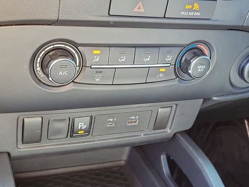 Used 2022 Nissan Frontier S w/ Technology Package image 29