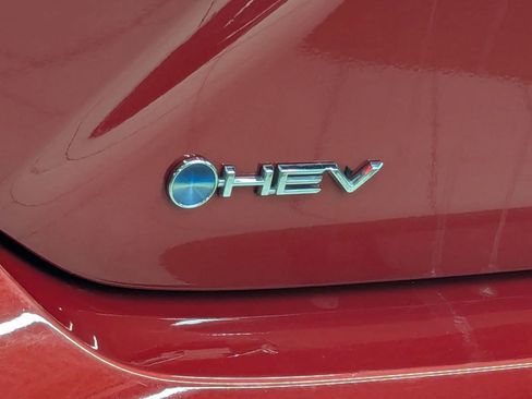 Used 2025 Toyota Camry SE image 31