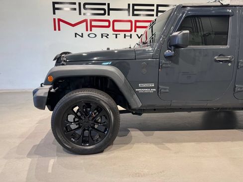 Used 2017 Jeep Wrangler Unlimited Sport w/ Quick Order Package 23S AWD/4WD image 5