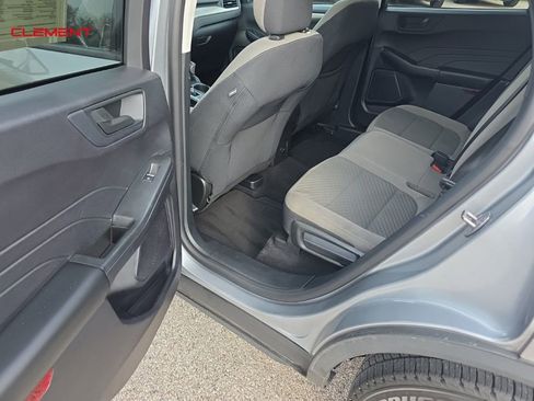 Used 2022 Ford Escape SE image 17