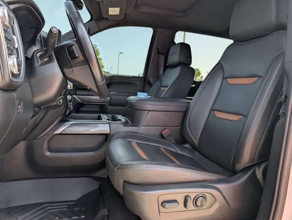 Used 2022 GMC Sierra 2500 AT4 w/ AT4 Premium Plus Package AWD/4WD image 17