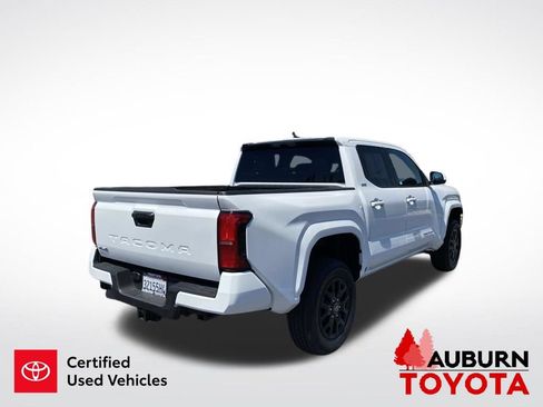 Certified 2025 Toyota Tacoma SR5 AWD/4WD image 8