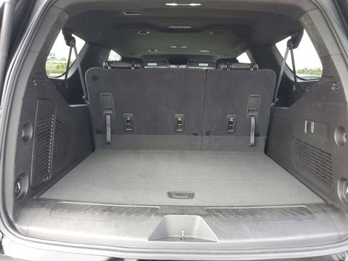 Used 2021 GMC Yukon XL SLT image 16