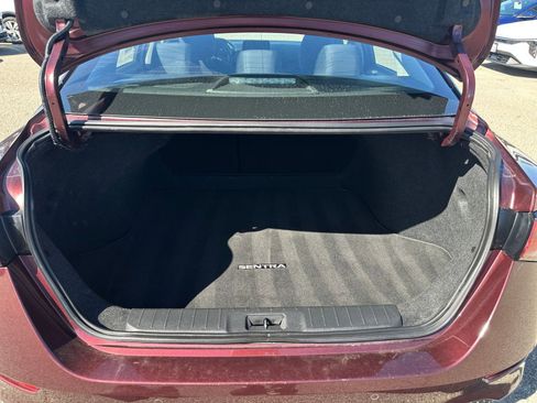 Used 2025 Nissan Sentra SV FWD image 31
