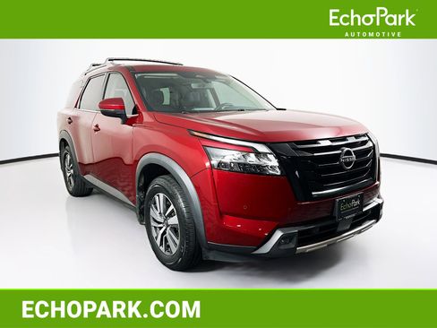 Used 2023 Nissan Pathfinder SL w/ Lighting Package (N92) FWD image 1