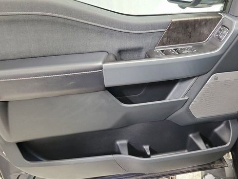 Used 2021 Ford F150 Lariat w/ Equipment Group 502A High image 18