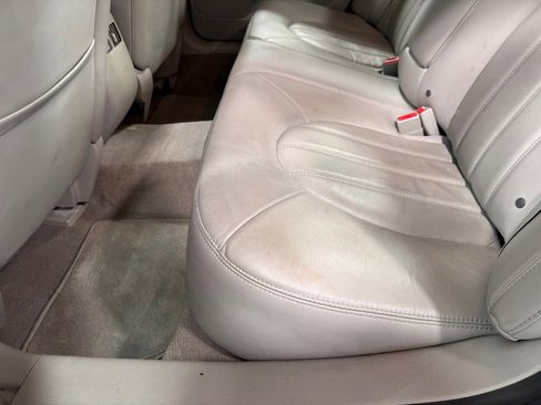 Used 2009 Buick Lucerne CXL w/ Driver Confidence Package image 21