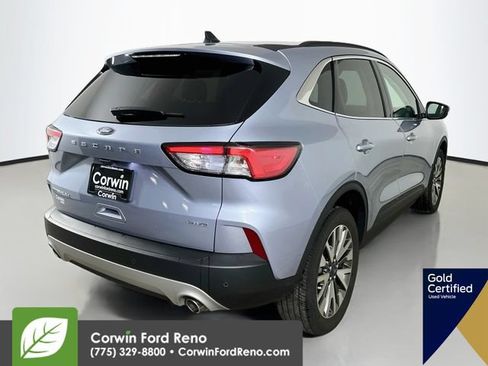 Used 2022 Ford Escape Titanium AWD/4WD image 9