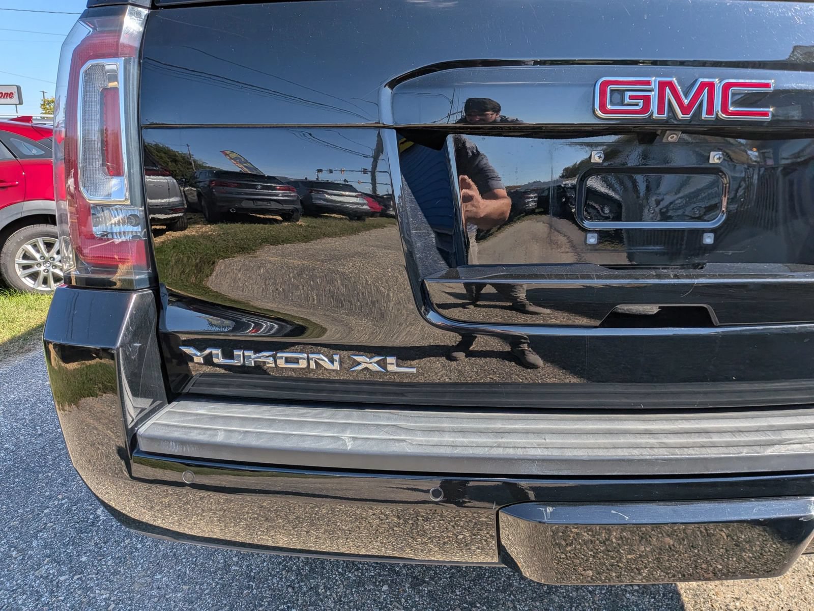 Used 2020 GMC Yukon XL SLT AWD/4WD image 17