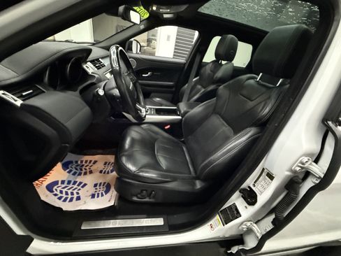 Used 2017 Land Rover Range Rover Evoque HSE image 13