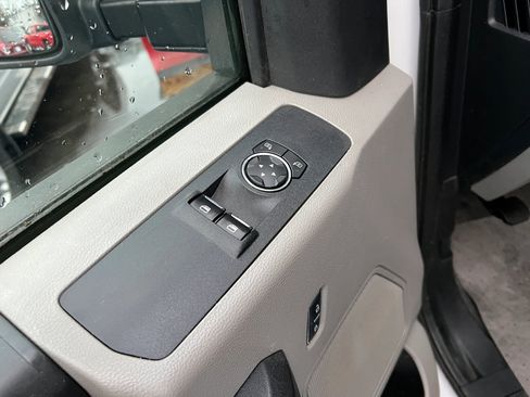 Used 2017 Ford F350 XL image 7