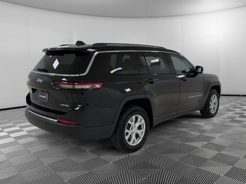 Used 2023 Jeep Grand Cherokee L Limited AWD/4WD image 5