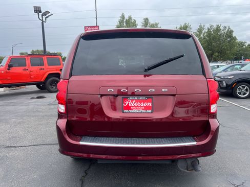 Used 2019 Dodge Grand Caravan SXT FWD image 10