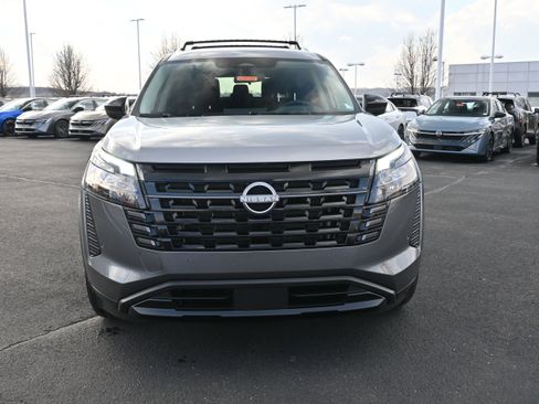 New 2026 Nissan Pathfinder SV image 3