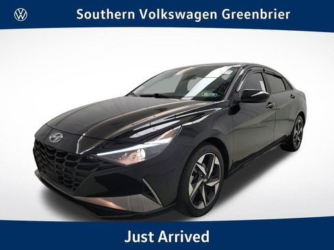 Used 2023 Hyundai Elantra SEL w/ Convenience Package FWD image 1