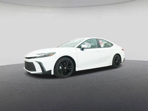 New 2026 Toyota Camry SE image 17