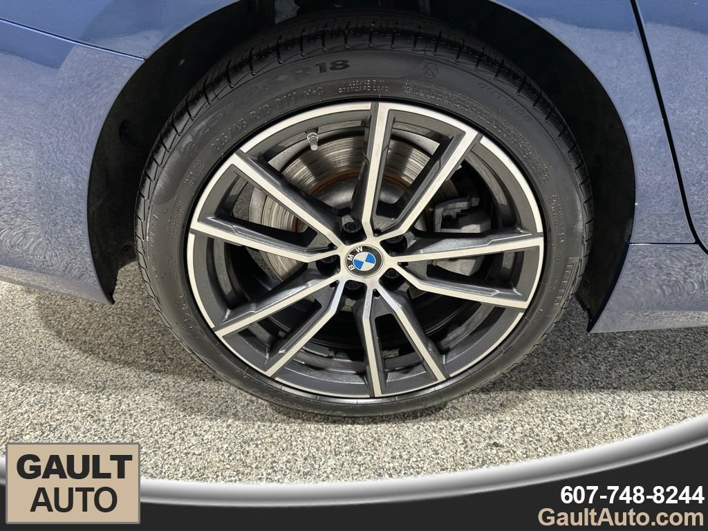 Used 2021 BMW 330i xDrive Sedan w/ Convenience Package AWD/4WD image 21