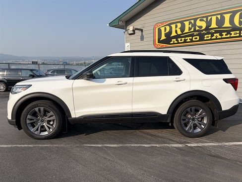 Used 2026 Ford Explorer Active w/ Active Comfort Package AWD/4WD image 10