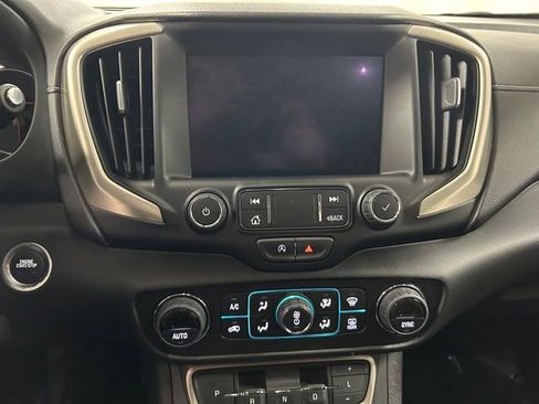 Used 2023 GMC Terrain Denali w/ Denali Premium Package AWD/4WD image 19