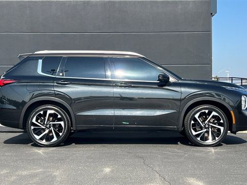 Used 2023 Mitsubishi Outlander SEL image 4