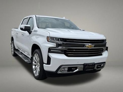 Used 2021 Chevrolet Silverado 1500 High Country w/ Technology Package AWD/4WD image 8