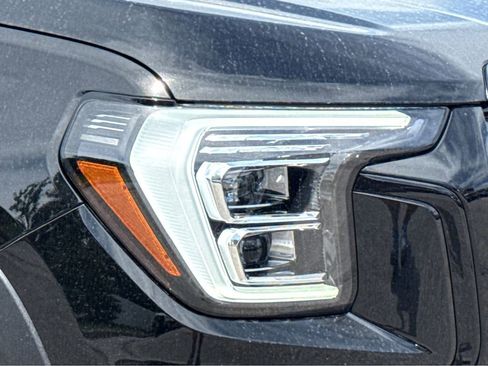 New 2026 GMC Terrain Elevation w/ Black Edition FWD image 19