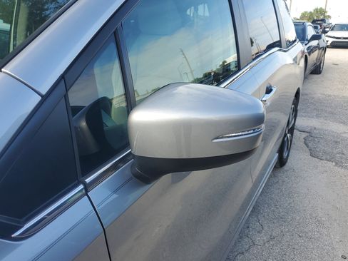 Used 2023 Honda Odyssey Touring image 4